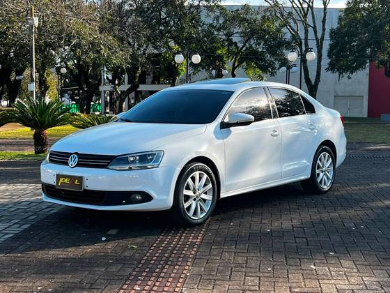 VOLKSWAGEN JETTA 2.0 COMFORTLINE FLEX 4P TIPTRONIC VOLKSWAGEN JETTA 2.0 COMFORTLINE FLEX 4P TIPTRONIC